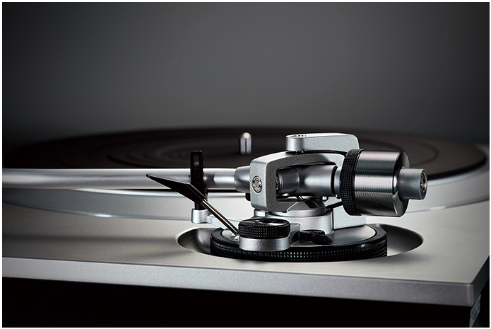 Technics SL-1500C Direct Drive Turntable System